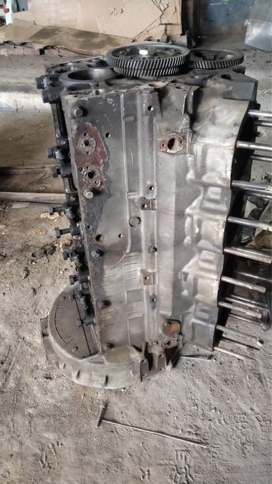 Двигатель ЯМЗ-238 простой по запчастям