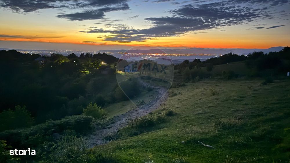 Preluca Noua Jud. Maramures Teren Deosebit De Vanzare