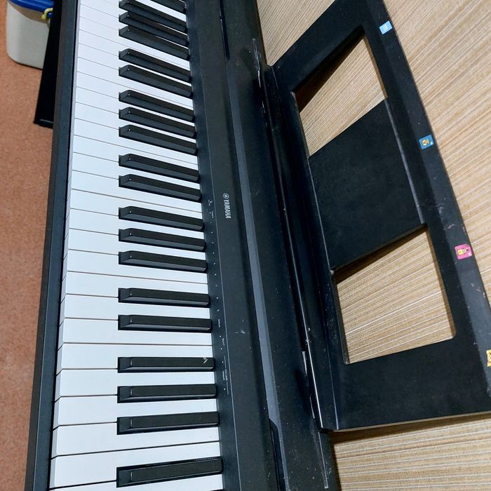 Продам электрофортепиано