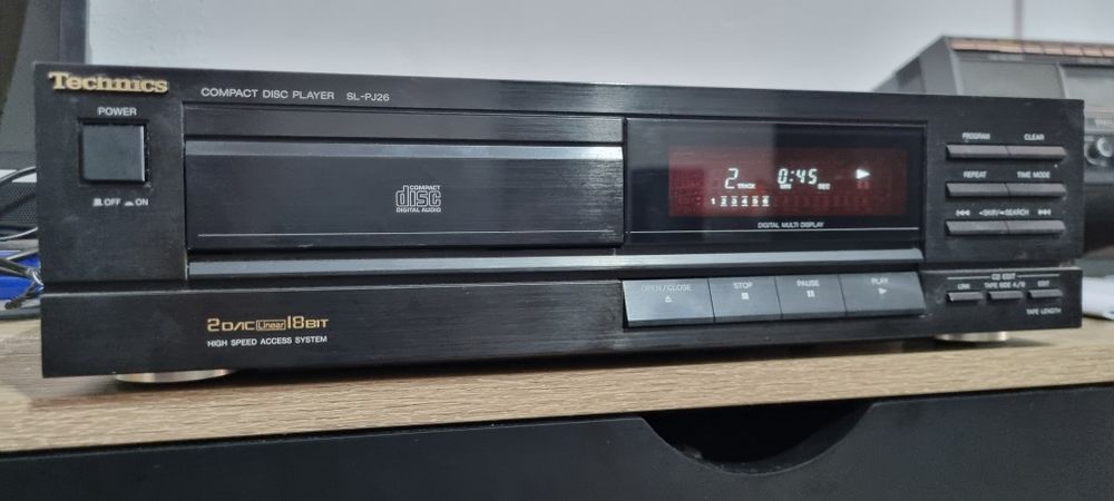 Dublu deck si cd player Technics, dimensiune mai mica