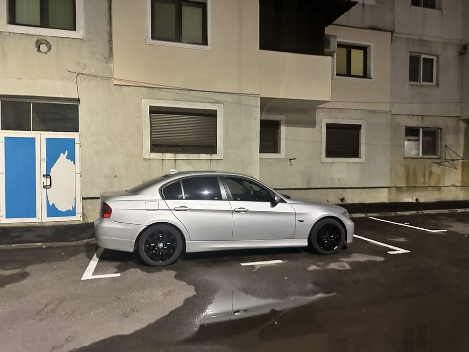 BMW e 90 2005  de vanzare,accept si schimburi tot cu automată