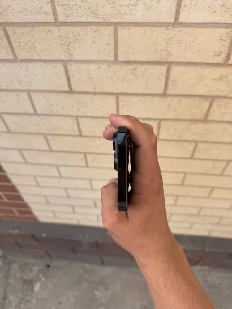 iphone 14 pro max  srochna sotiladi
