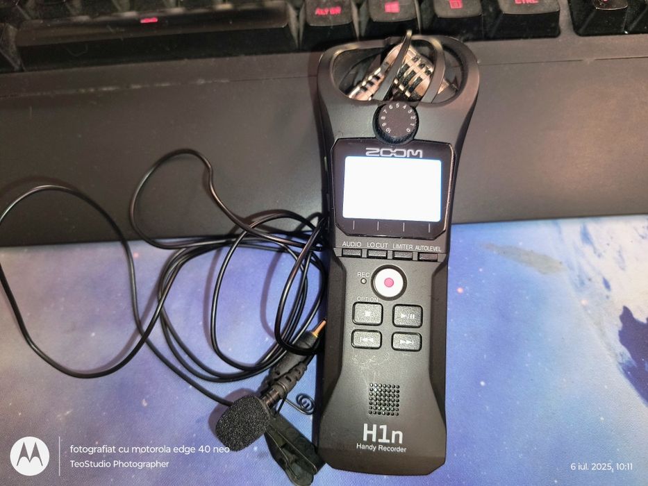 Zoom Recorder H1n + Lavaliera pe Fir Rode