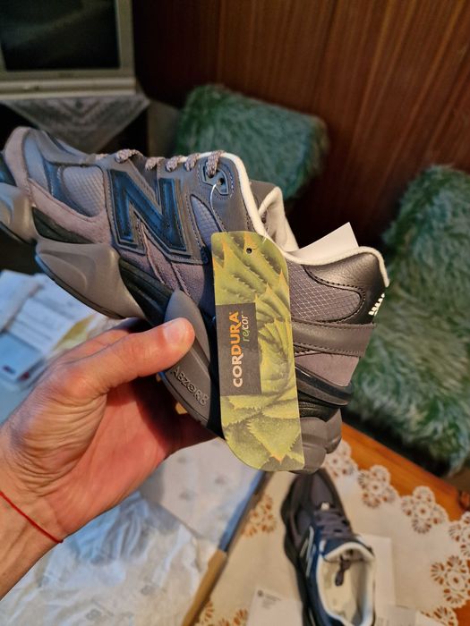 Продавам мъжки маратонки NEW BALANCE U9060FNV CORDURA