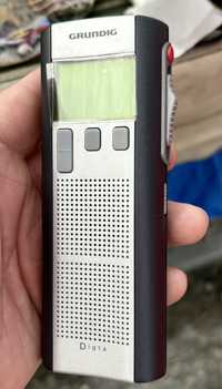 Grunding Digital voice recorder