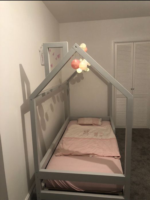 Pat tip casuta din lemn 90 x 200 cm