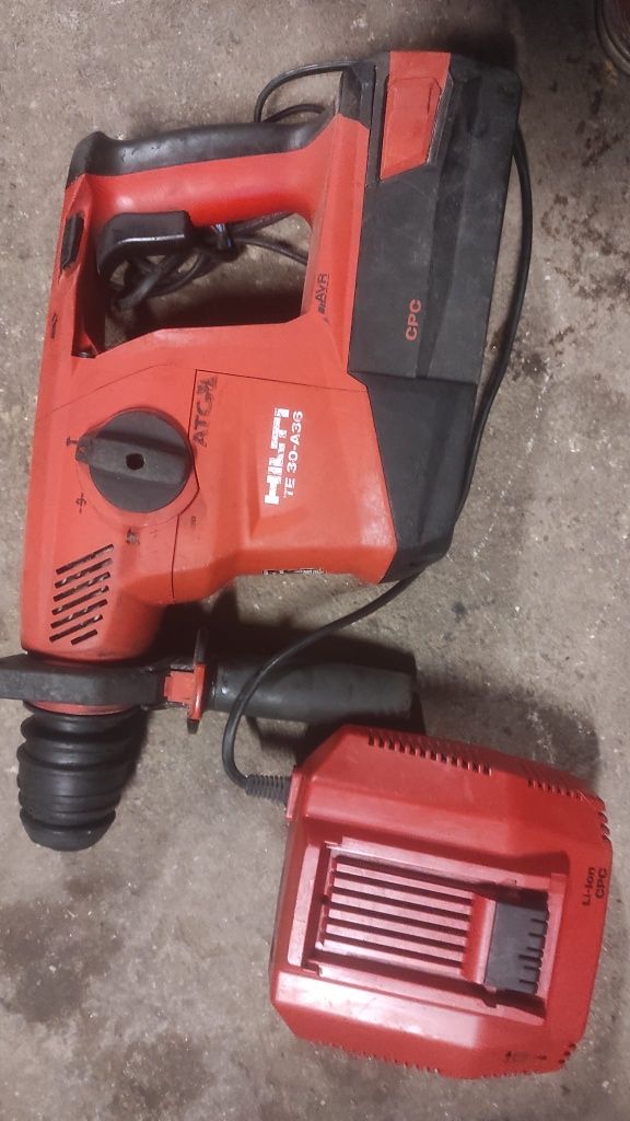 Rotopercutor HILTI TE  30-A36 ca nou