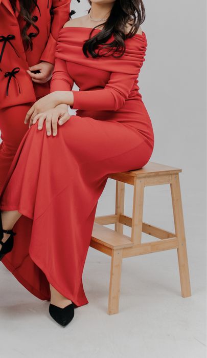 Қызыл көйлек,длина хорошая качествосы жақсы