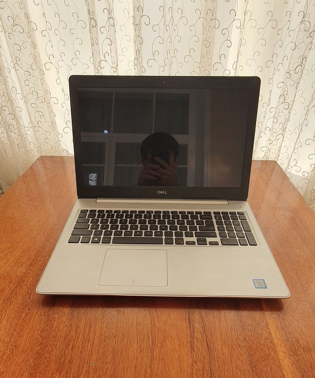 Dell inspiron 15.6 dyum