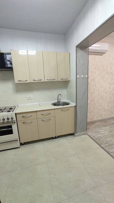 Юнусабад-14,, СУПЕР ШИКАРНАЯ квартира. Метро Туркистон. Въезд для авто