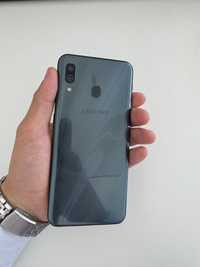 Срочно продаётся Samsung Galaxy A30