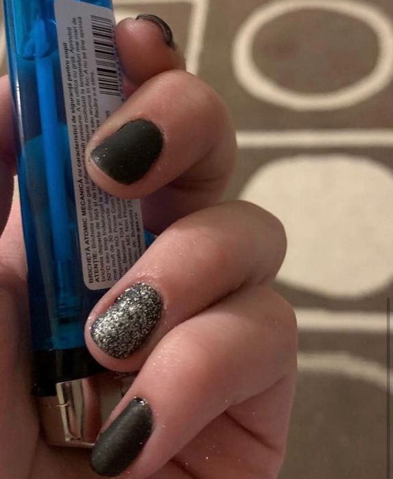 Unghii cu gel, unghii semi