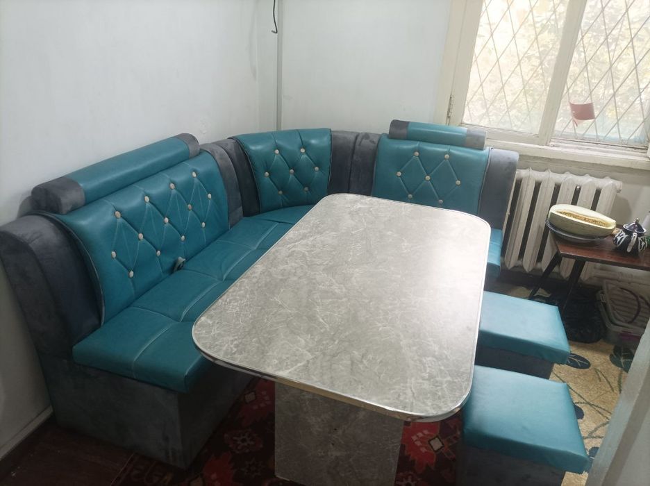 Мебел уголок мягкий