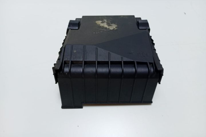 Capac  panou sigurante  1K0937132F Volkswagen VW Golf a 5-a generatie