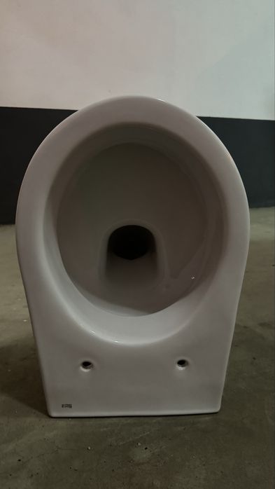 Vas WC suspendat Roca + capac Roca Nou