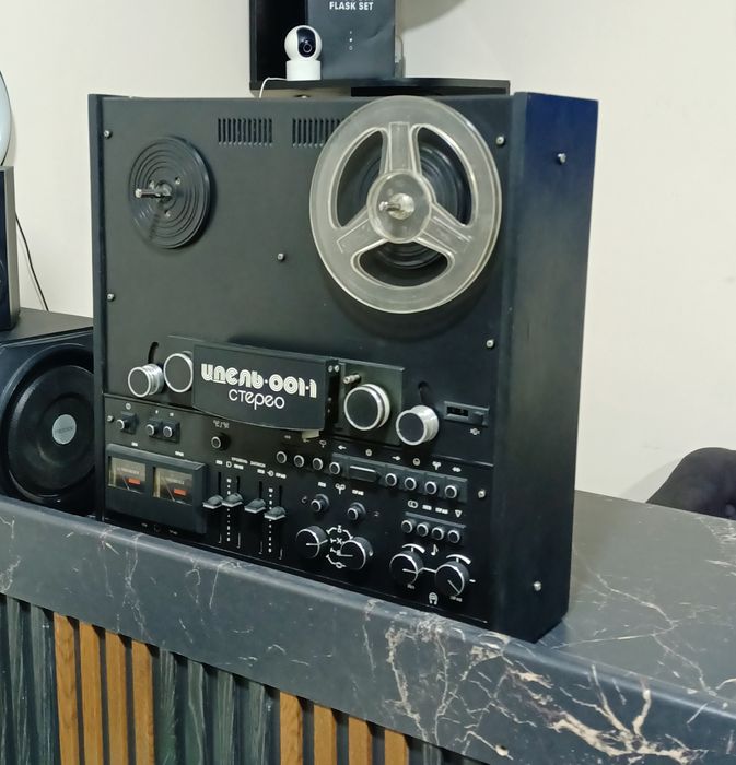 Продаётся КАТУШЕЧНЫЙ МАГНИТОФОН - Идель 001-1