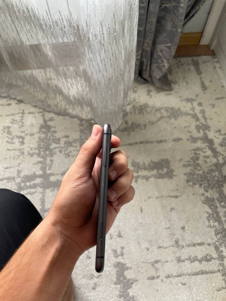 Iphone 11 karobka bor