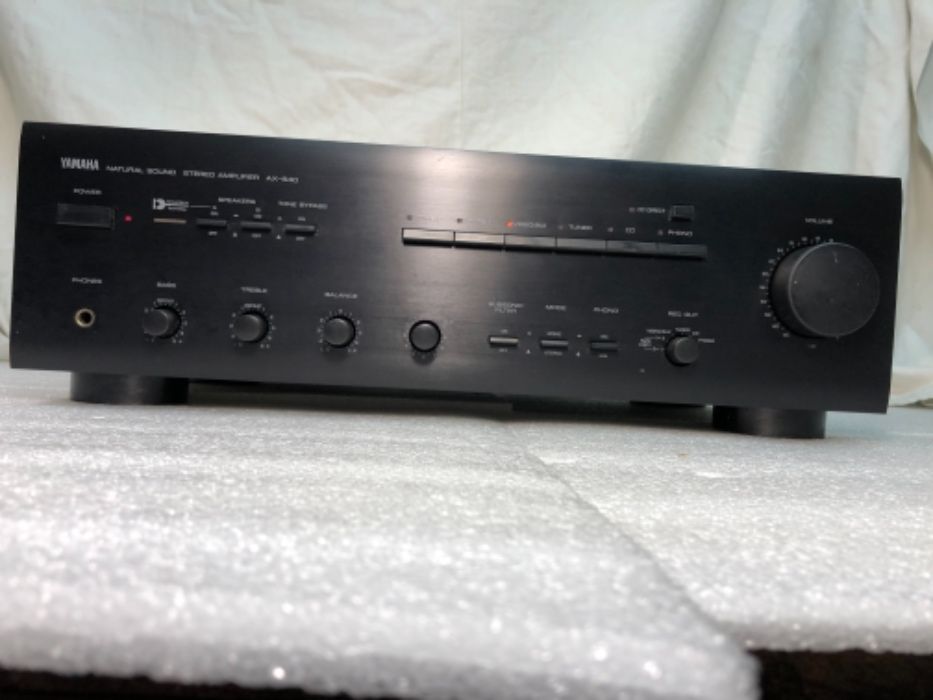 Yamaha AX-640 стерео усилвател