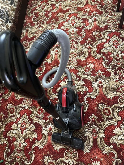 Пылесос Samsung в рабочем состоянии