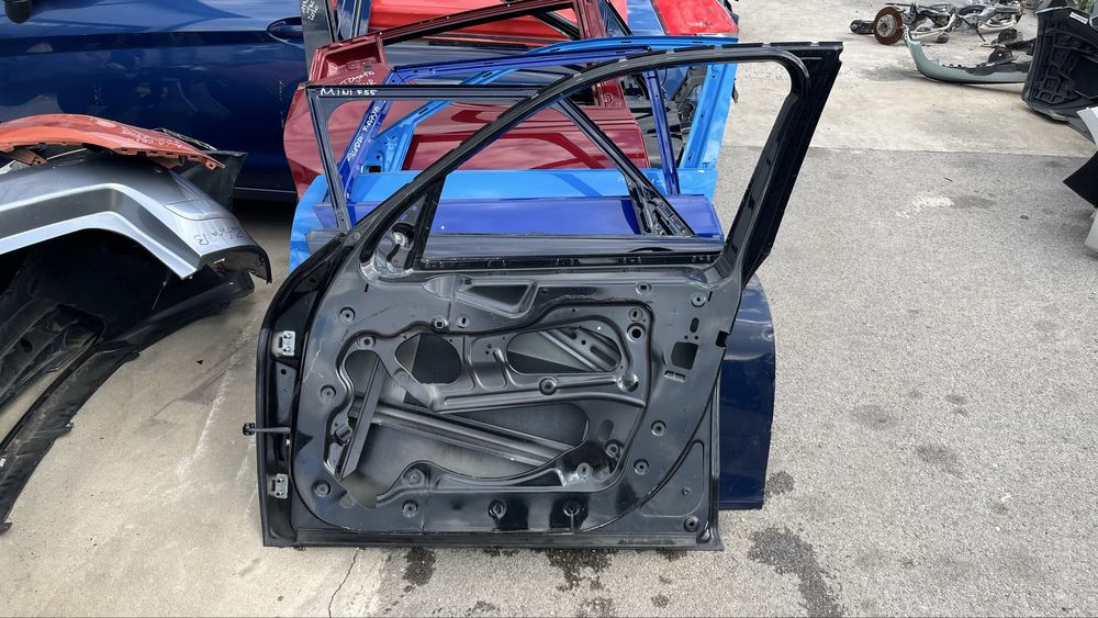 BMW X1 E84 предна дясна врата