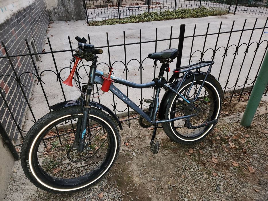 Boʻnvi 26 shiroʻki baloʻn