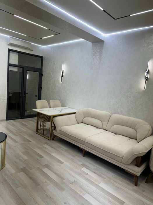 Квартира 2 в 3 на третьем этаже кирпичного дома.