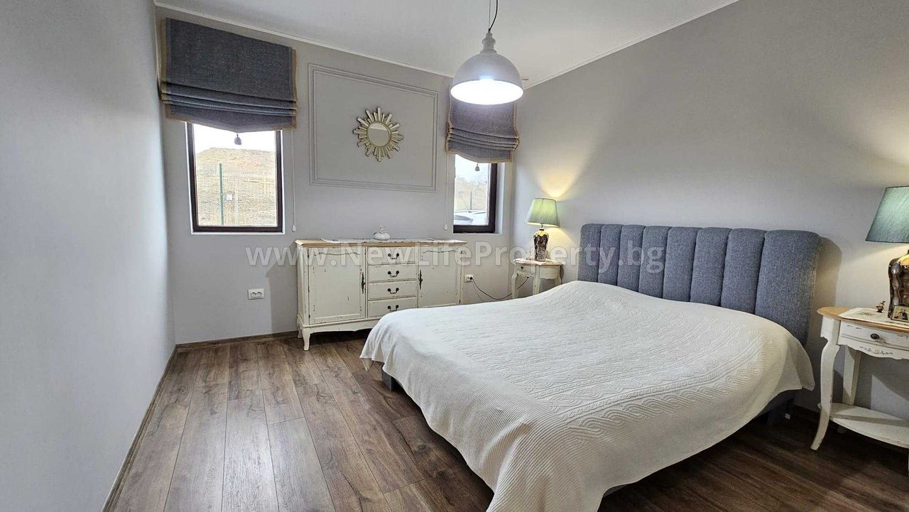Продава се Къща в с. Каменар, Област Бургас - 248 кв.м за 1130 €/кв.м - Снимка #11