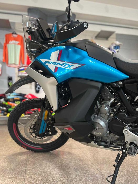 Motocicleta enduro-touring CFMOTO 800MT-X