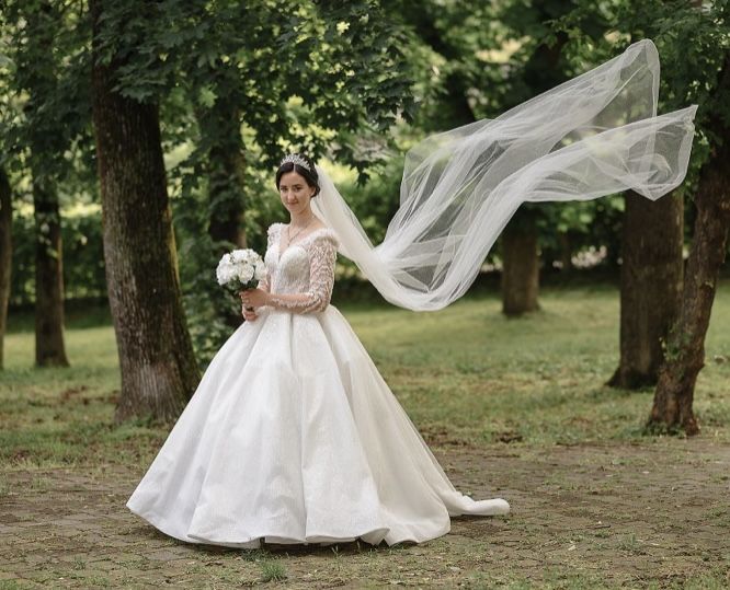 Vând rochie de mireasă!!