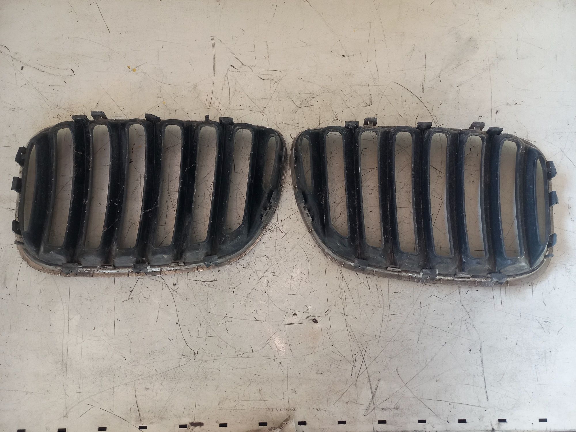Решетки за преден капак BMW X5 E53