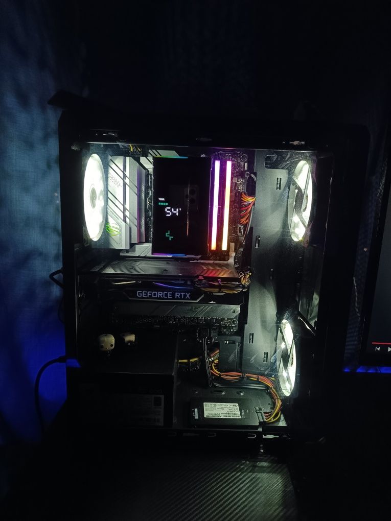 Геймърски компютър rtx 2060 super, i5 12400f