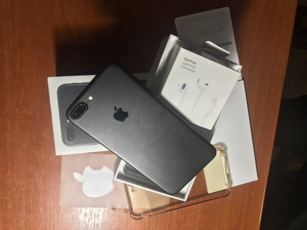 Iphone 7+ black 128gb