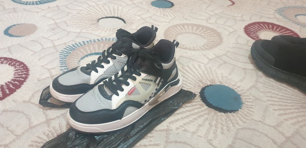Продаю кросовки Fashion.