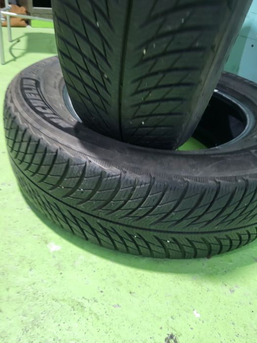 2 бр зимни 215/65/17 Michelin