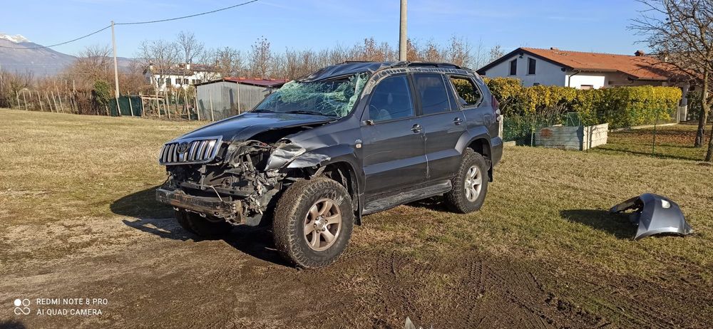 Dezmembrez land cruiser