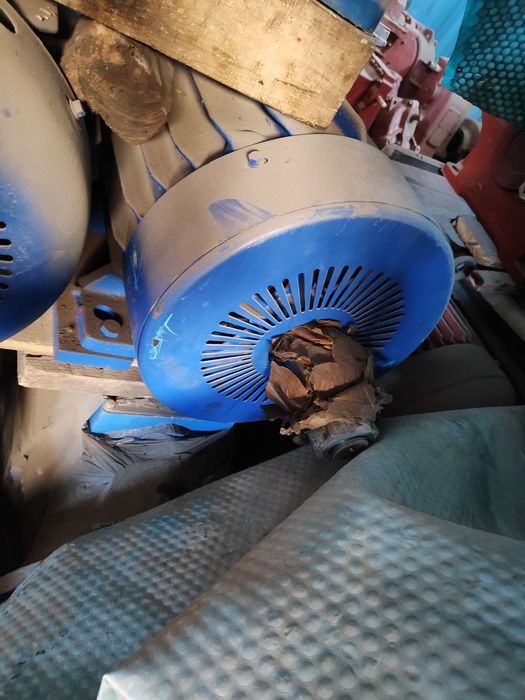 Продам крановые электро двигатели.Разные.