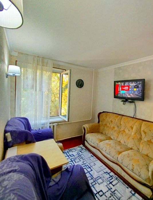 Квартира продаётся Чиланзар 25 квартал 1в2/3/5 меб тех 42м2 2*6 бал