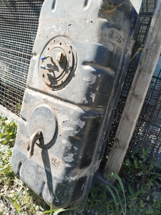 Продам запчасти, топливный бак, детали борта кузова Газель 2010