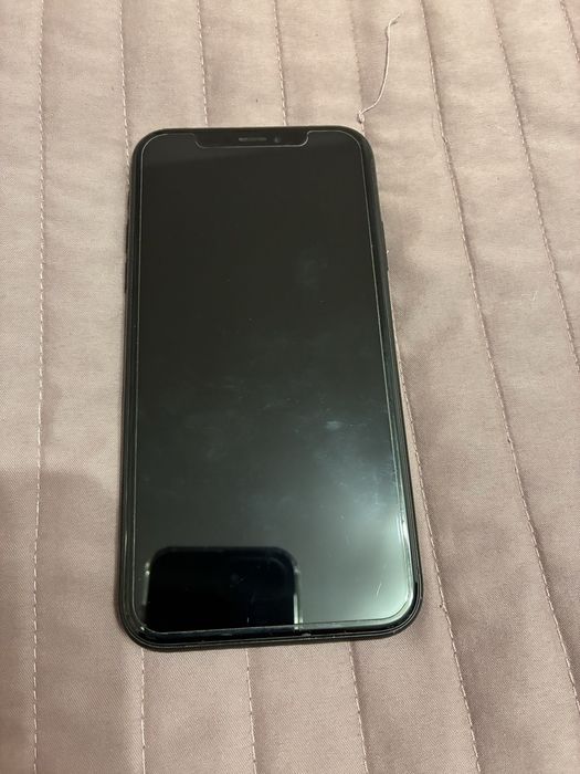 iPhone XR / 10 64GB