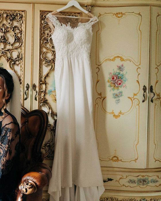 Vând rochie de mireasă sirenă