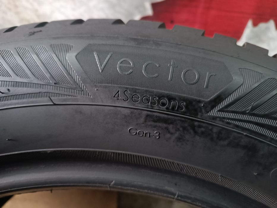 225/55/17 Goodyear Дот 1221