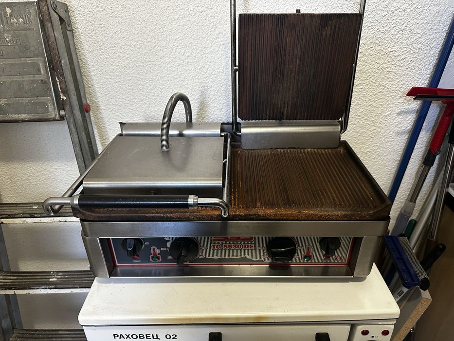 Професионална скара/контактен грил SSS TG 5530 DE