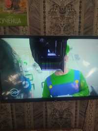 JVC Телевизор 32 андроид с счупена матрица