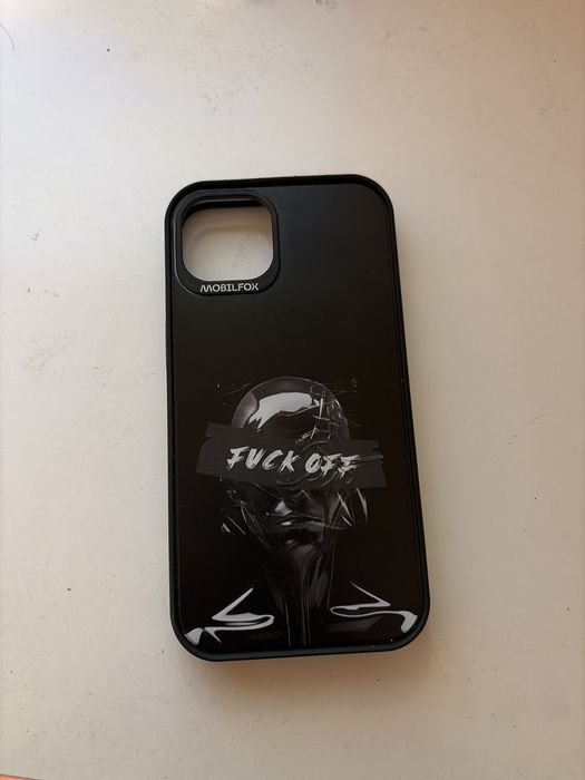 Калъфи за iphone 13