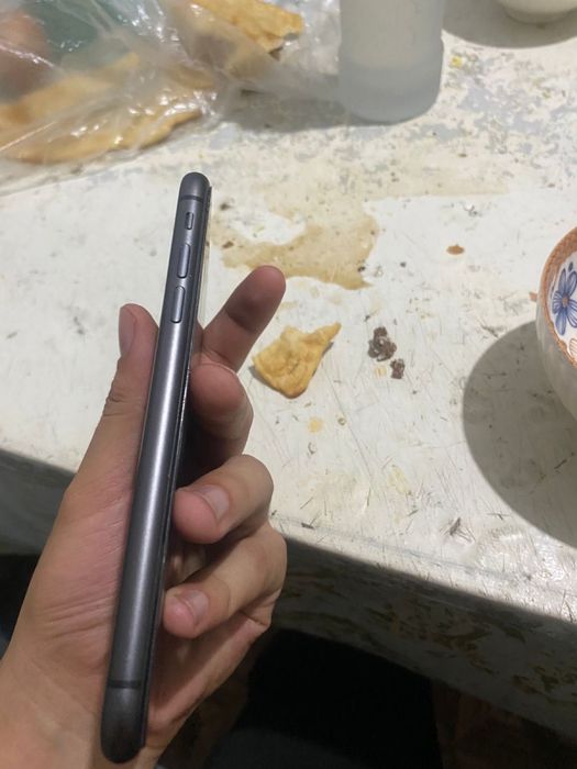 Айфон 11 продается обмены тоже рассматриваю