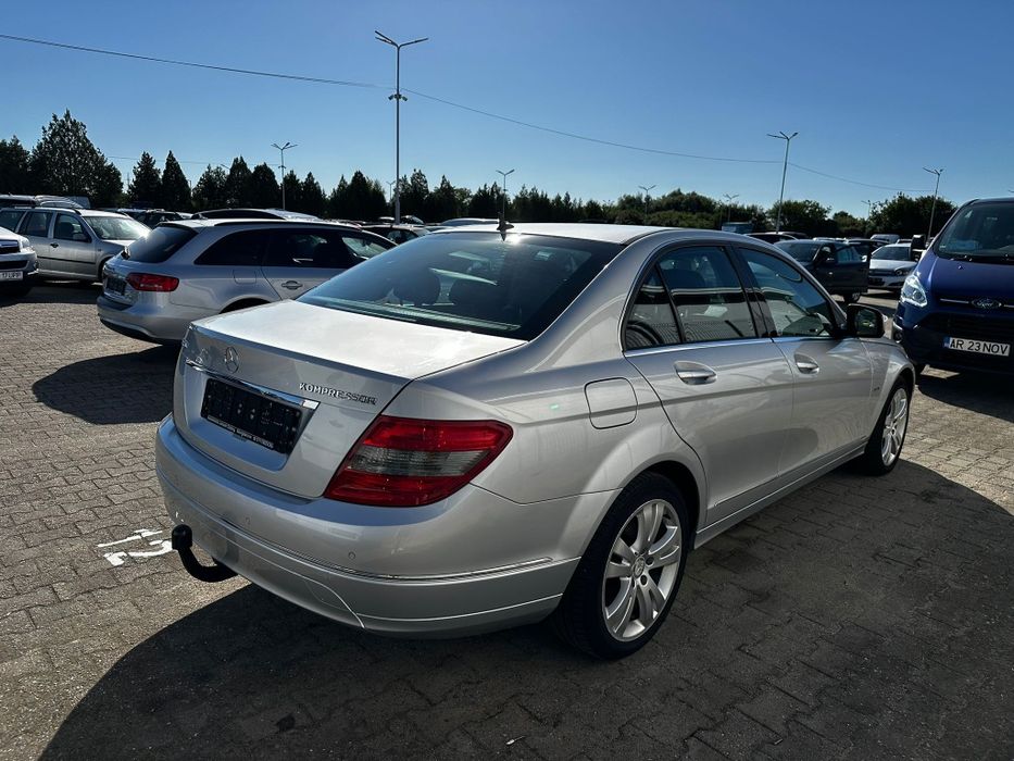 Mercedes C-Class Automat - Avantgarde - 1.8i 156CP - Piele/Navi/Snz