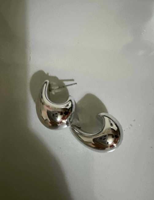 Модни минималистични геометрични обеци във формата на водна капка