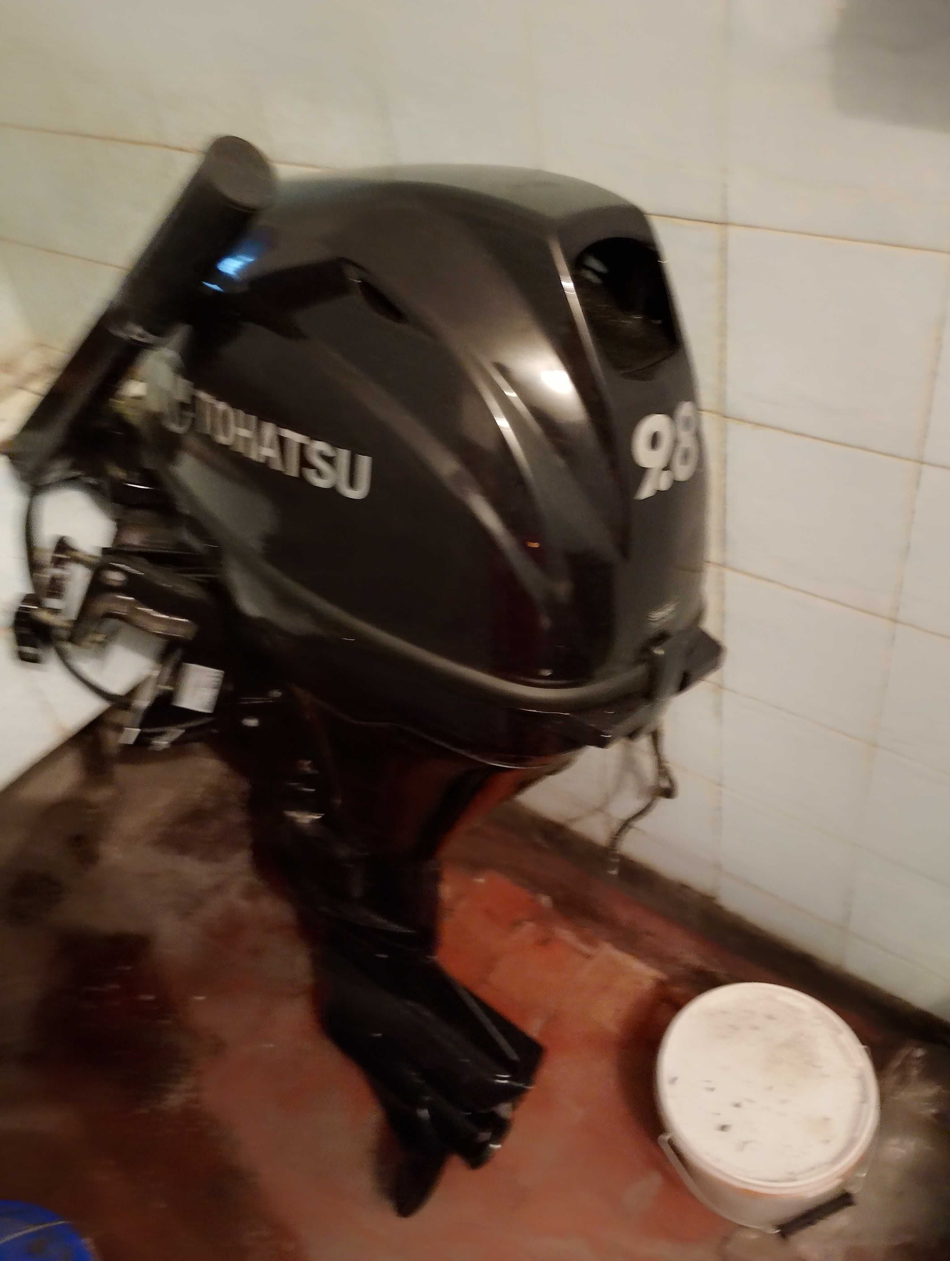 Четиритактов двигател TOHATSU Outboard motor MFS 9.8B EFS - Ел Стартер