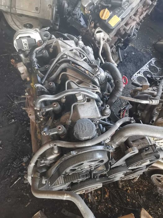 Двигател За Volvo XC90 2.4 163кс D5244T за части