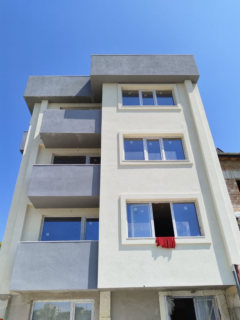 Продава се Тристаен апартамент в Варна, м-т Кочмар - 53 кв.м за 1463 €/кв.м - Снимка #13